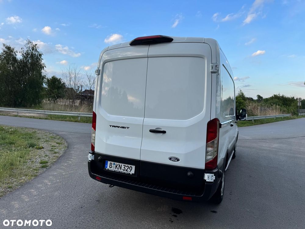 Ford Transit - 24