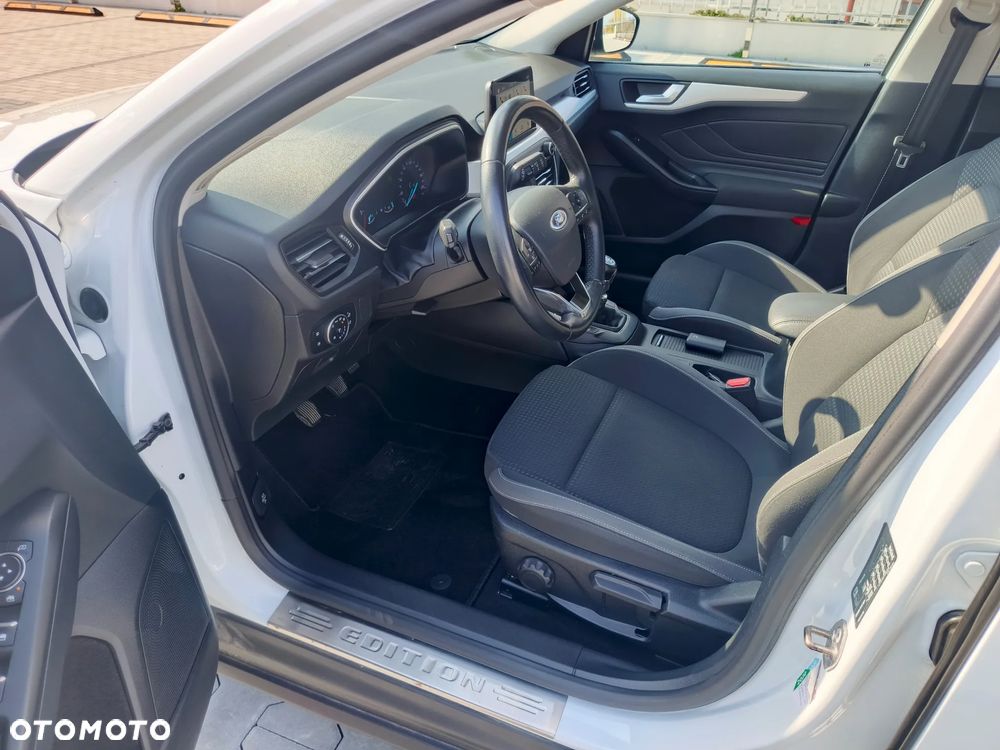 Ford Focus 1.5 EcoBlue Start-Stopp-System COOL&CONNECT DESIGN - 29