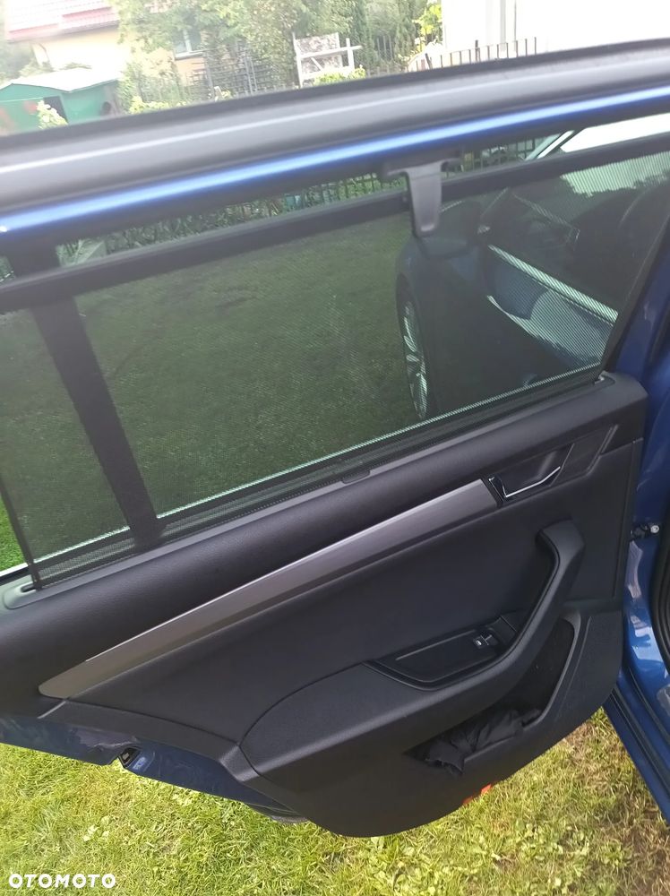 Skoda Superb 2.0 TDI SCR Style DSG - 13