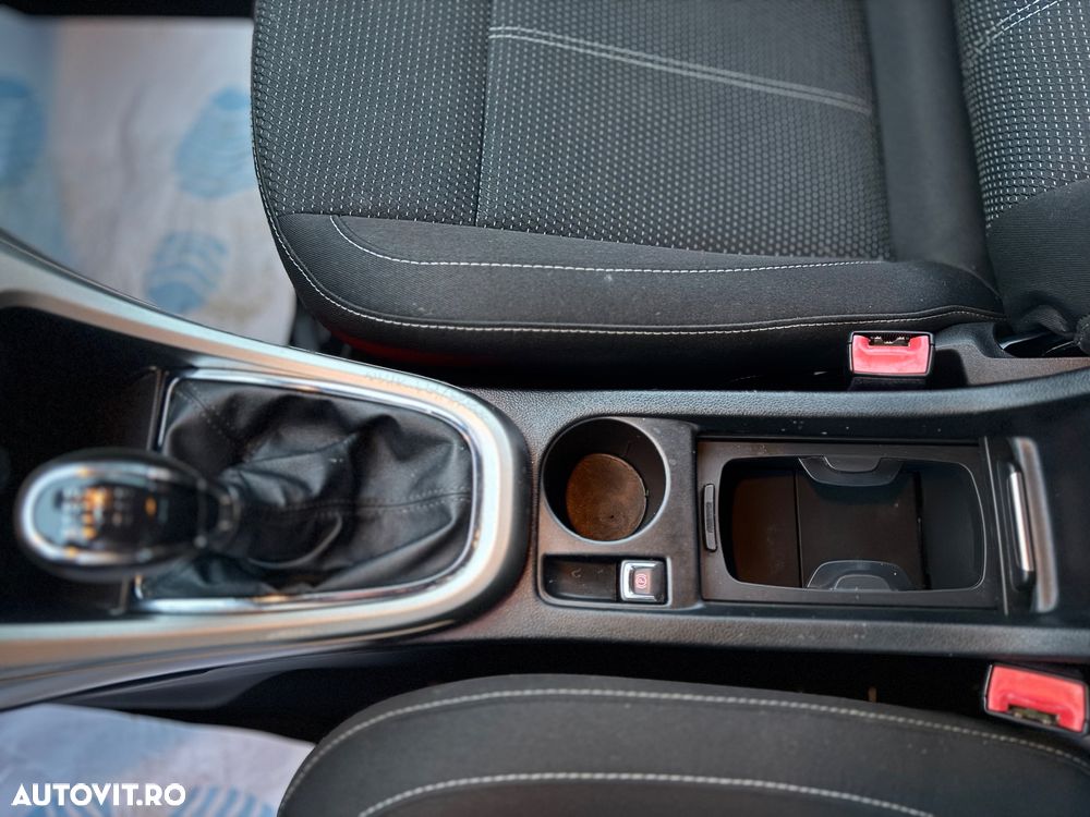 Opel Astra 1.7 CDTI DPF Design Edition - 11