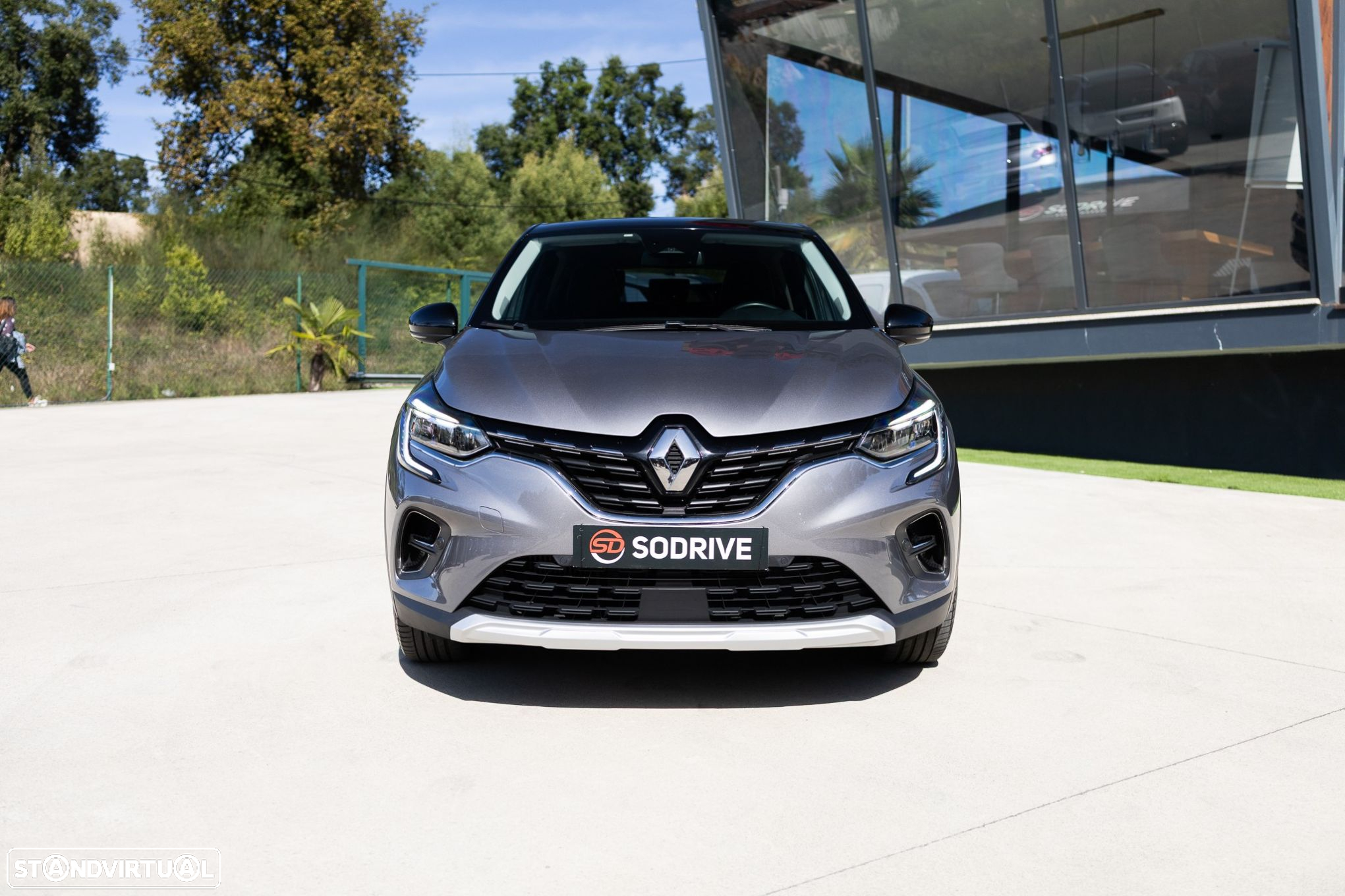 Renault Captur - 3