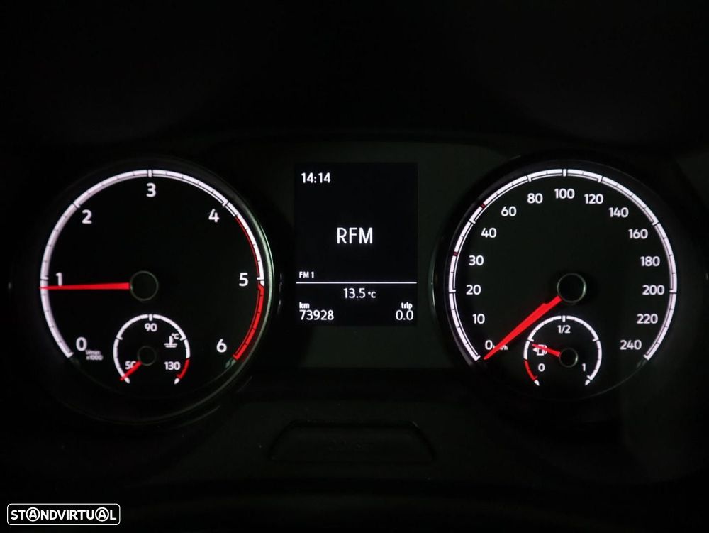 VW Transporter T 6.1 Furgão 2.0 TDI 110cv Extra AC - 11