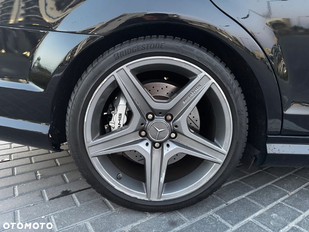 Mercedes-Benz Klasa C 63 AMG - 18