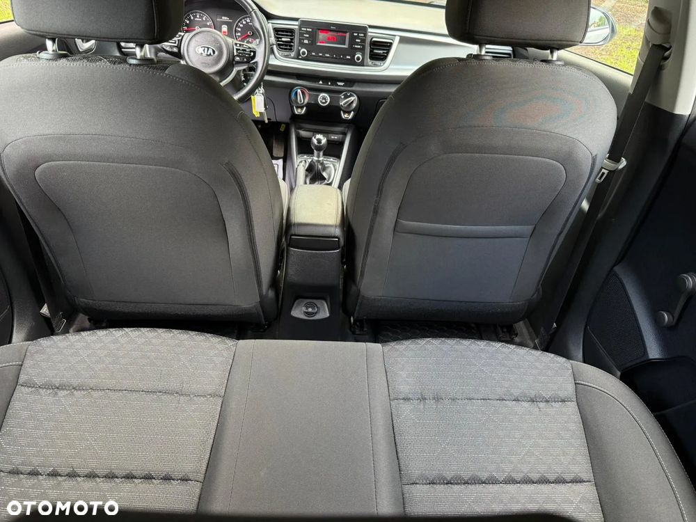 Kia Rio 1.2 L - 22