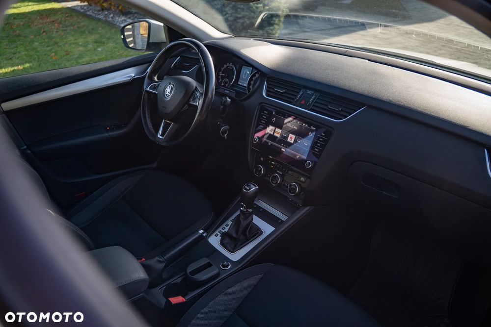 Skoda Octavia 2.0 TDI 4x4 DSG Style - 37