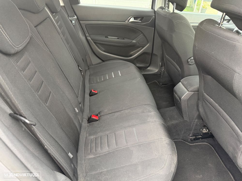 Peugeot 308 SW 1.6 e-HDi Active J17 - 24