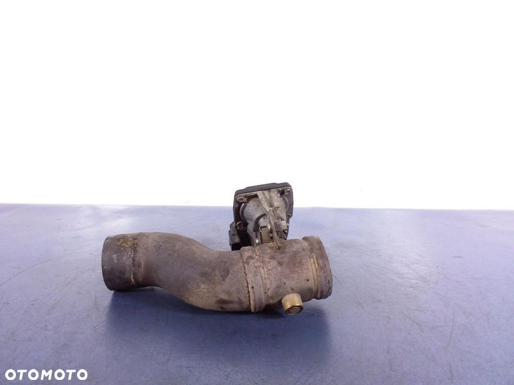 AUDI Q5 8R PRZEPUSTNICA SPALIN 51500204 - 3