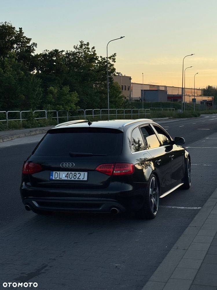 Audi A4 Avant - 29