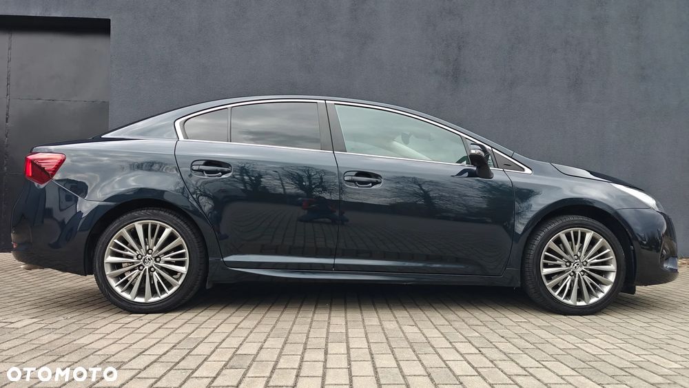 Toyota Avensis 2.0 D-4D Prestige - 4