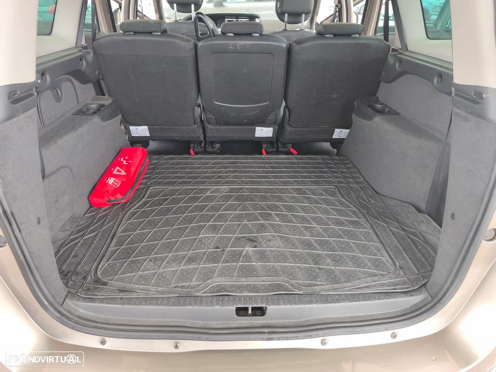 Renault Grand Scénic 1.5 dCi Dynamique S 7L - 16