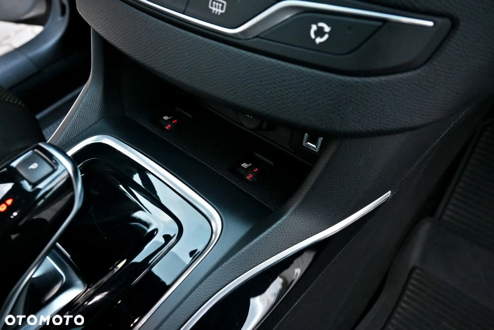 Peugeot 308 BlueHDi 130 EAT8 Stop & Start GT Pack - 32