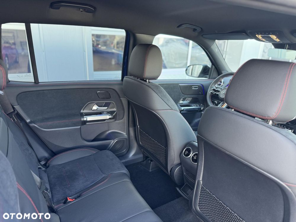 Mercedes-Benz GLB 200 d 4-Matic AMG Line 8G-DCT - 16