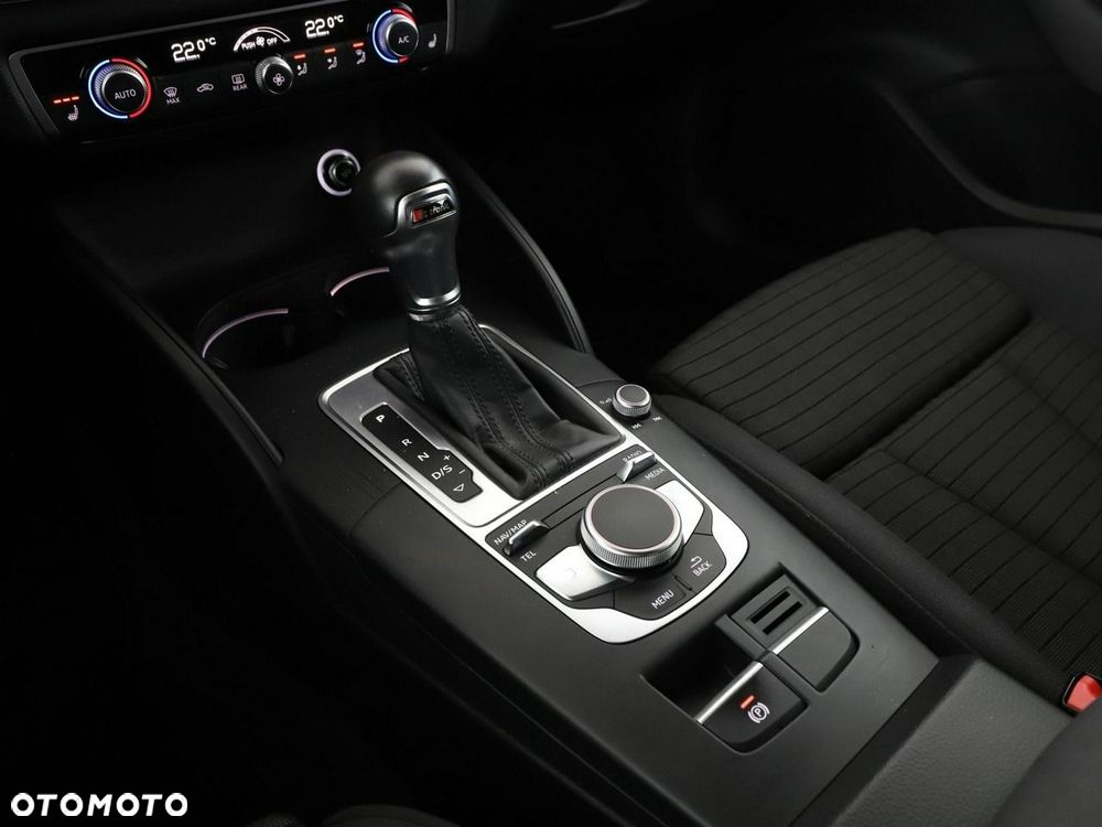 Audi A3 Limousine 1.5 TFSI Sport S tronic - 31
