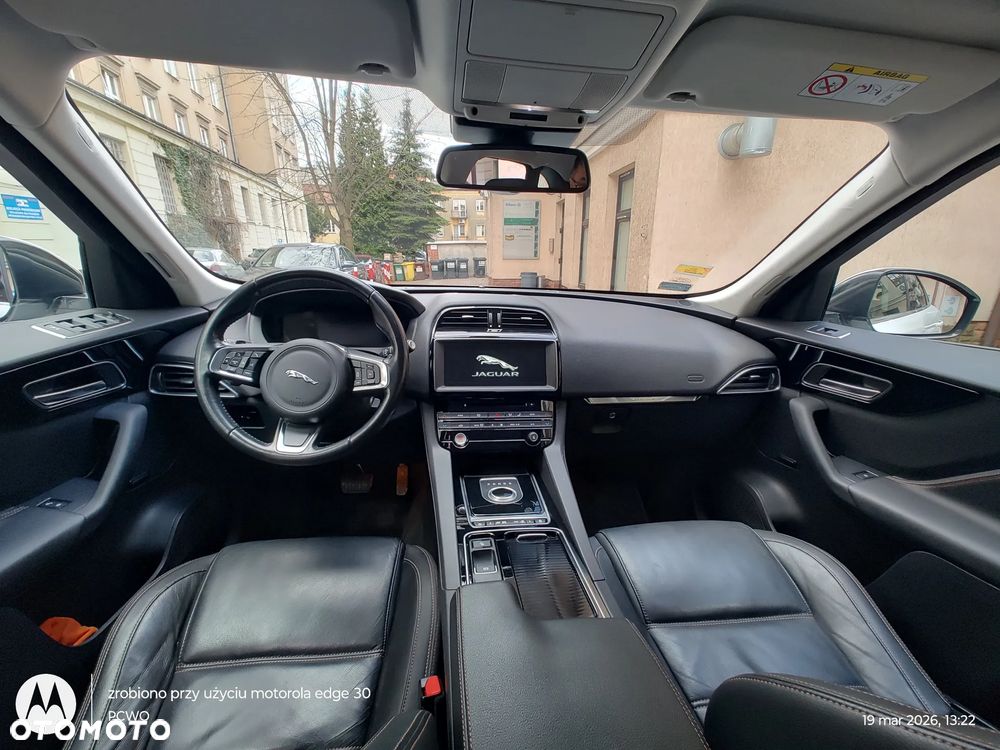 Jaguar F-Pace - 14