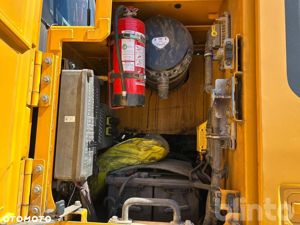 Volvo EC 250E - 14
