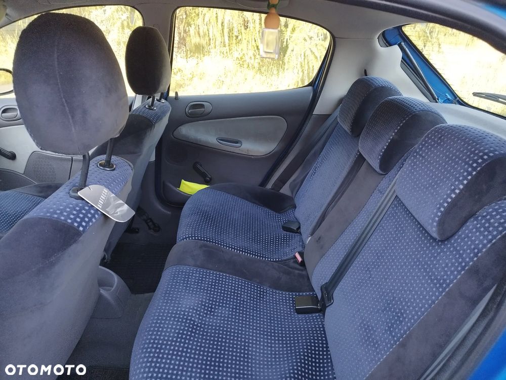 Peugeot 206 1.1 XR Presence - 9