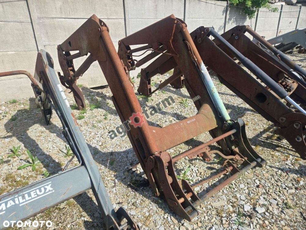 Ładowacz czołowy MX T412 z adaptacją Claas Arion - 3