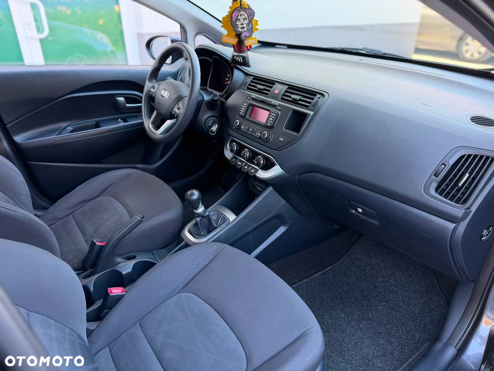 Kia Rio 1.2 XL - 26