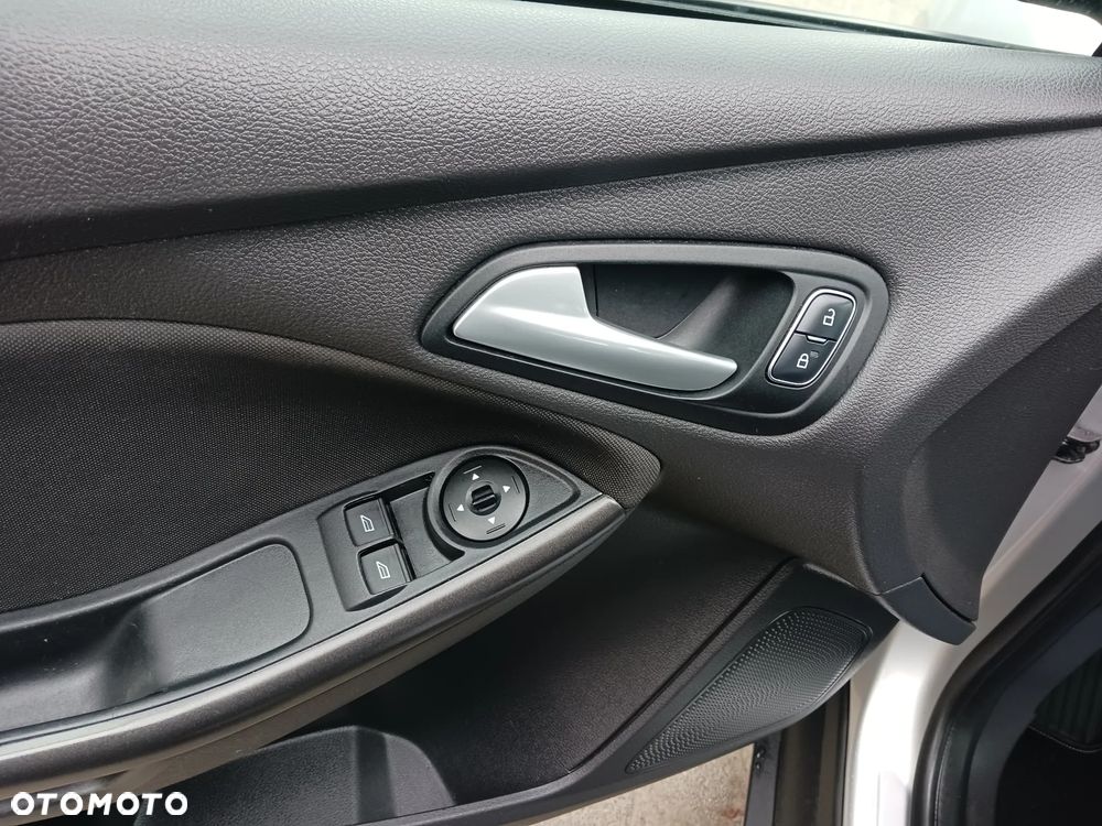 Ford Focus 1.5 TDCi Trend - 24