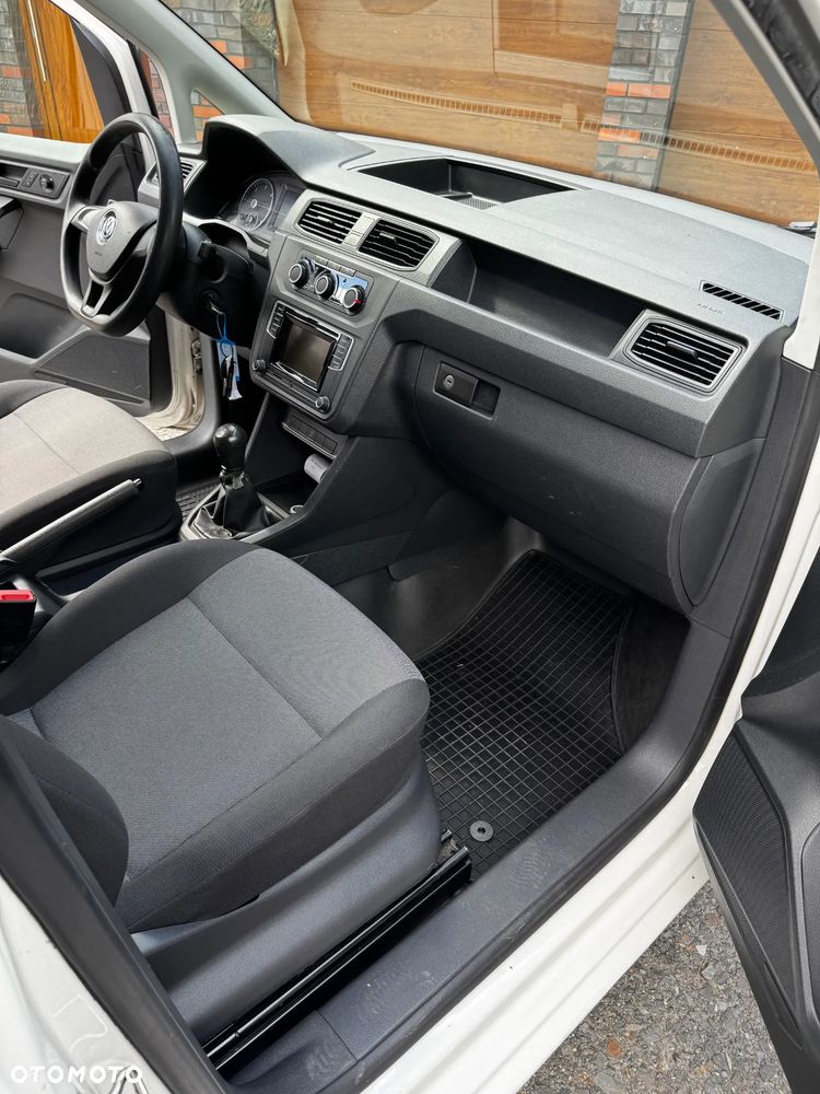 Volkswagen Caddy - 9