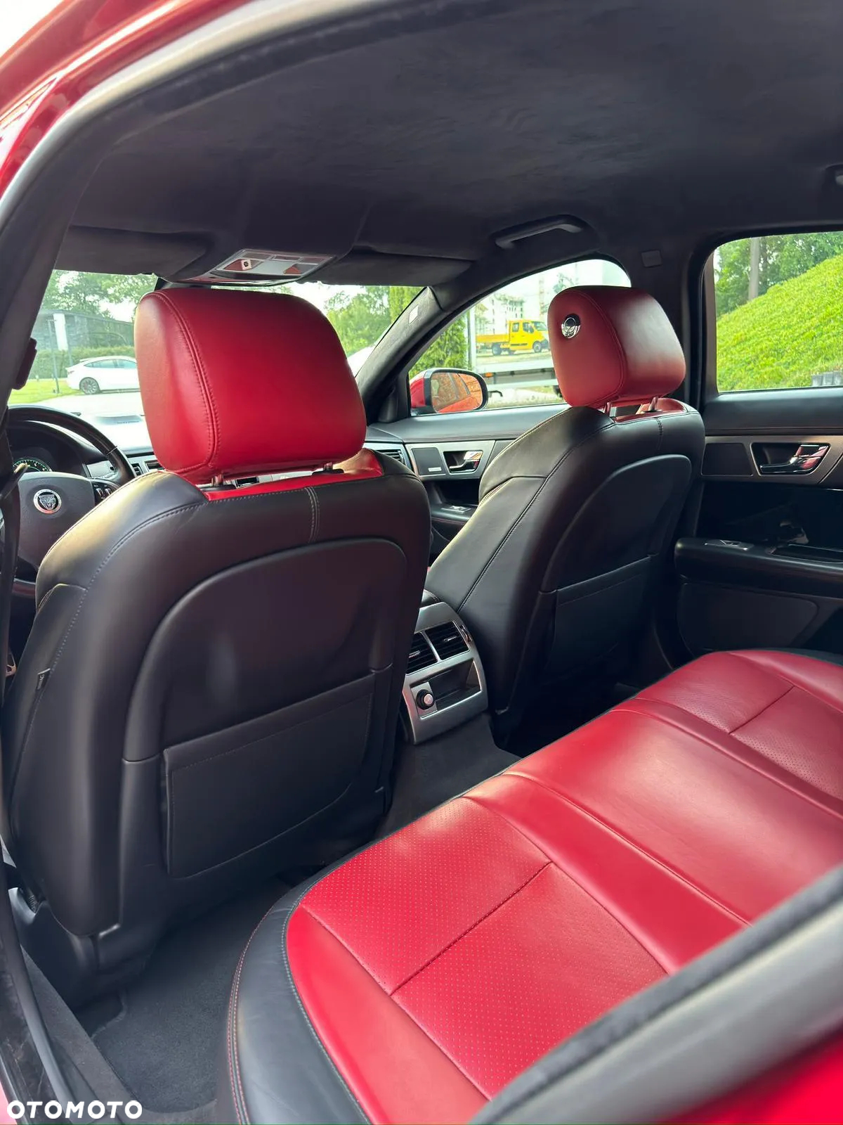 Jaguar XF XFR - 15