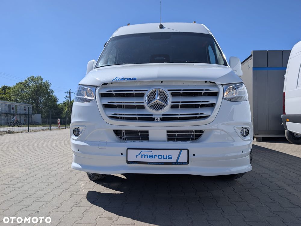 Mercedes-Benz Sprinter 517 - 18