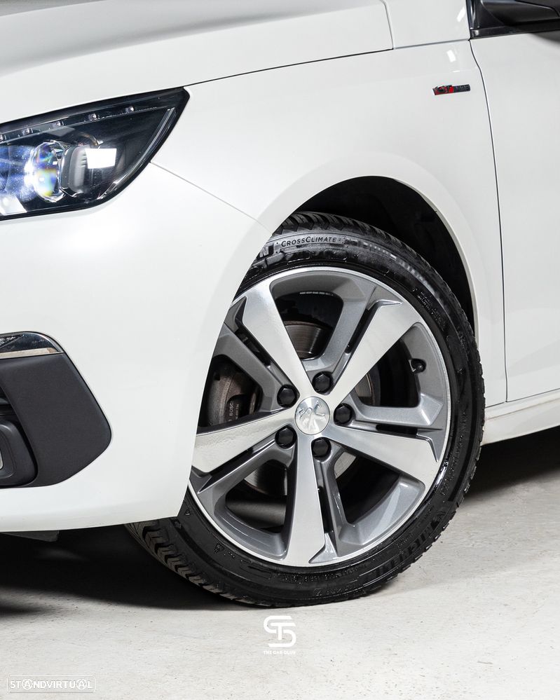 Peugeot 308 1.2 PureTech GT Line - 4