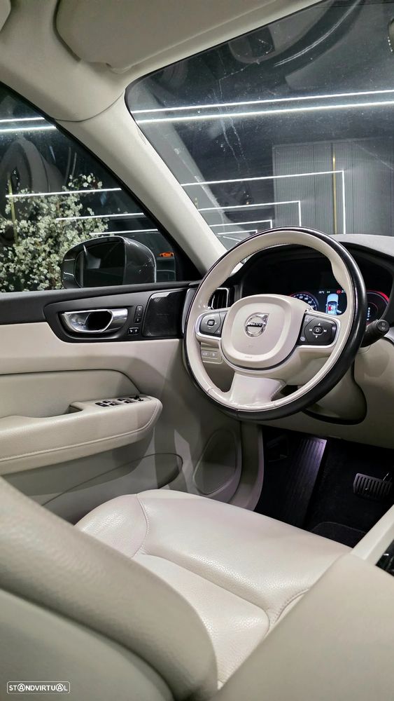 Volvo XC 60 2.0 T6 PHEV Inscription AWD - 14