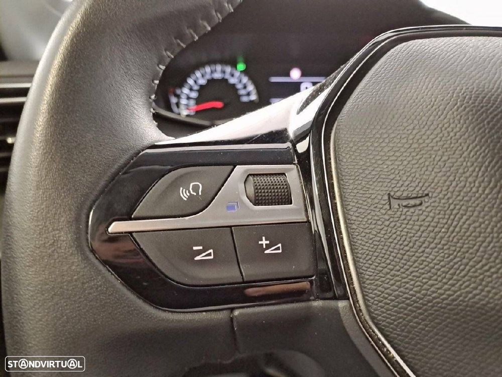 Peugeot 208 1.2 PureTech Active Pack - 16