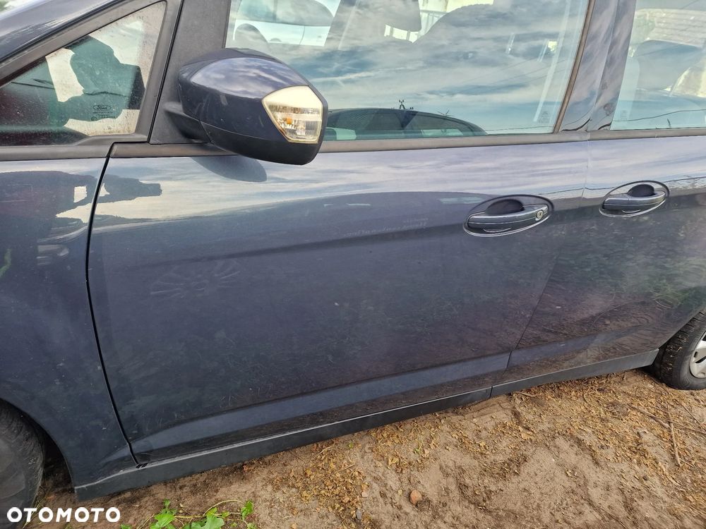 Drzwi  lewy przód  ford  c-max  mk2  w  kolorze  EA - 2