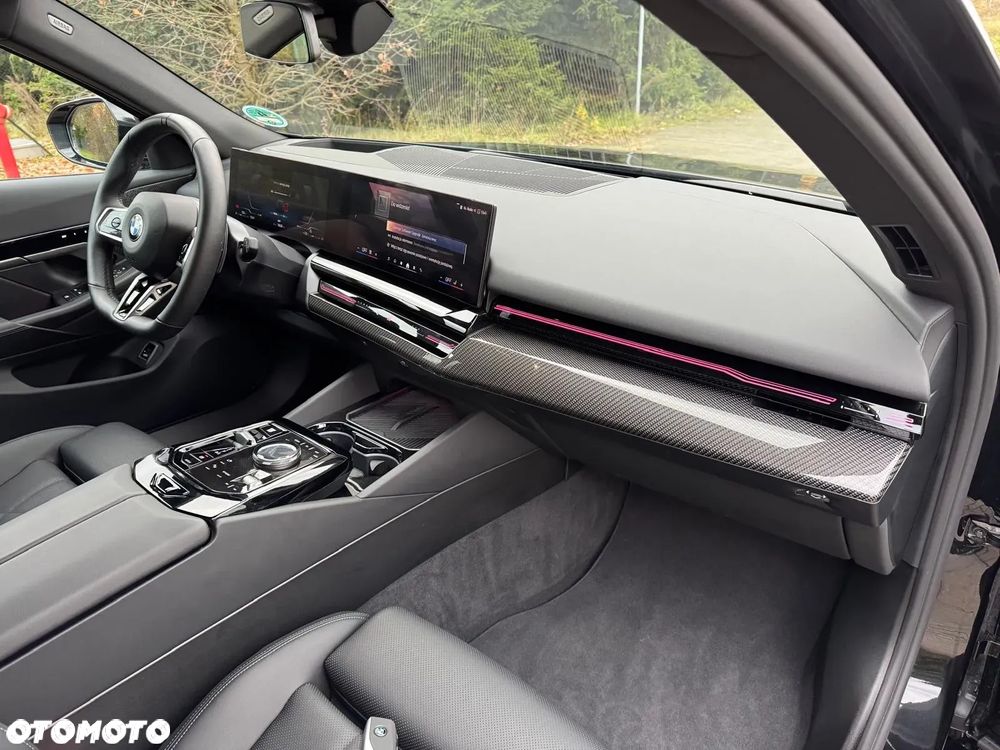 BMW Seria 5 520i mHEV M Sport - 15