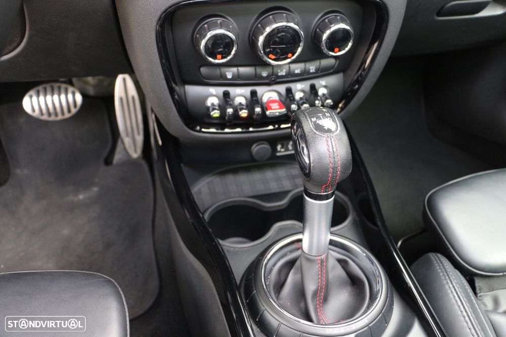 MINI Clubman Cooper SD Auto Desportiva - 30