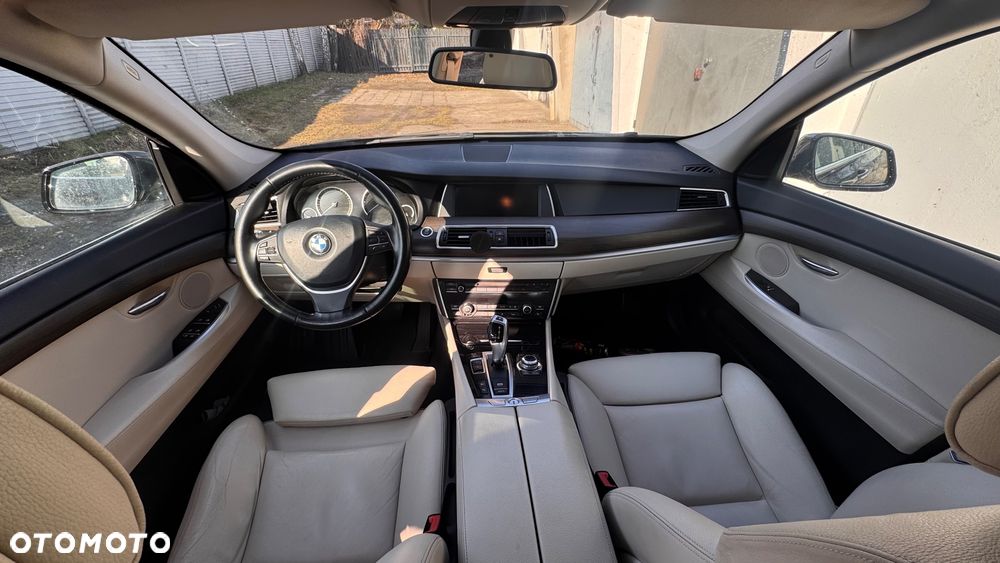 BMW 5GT 530d - 14
