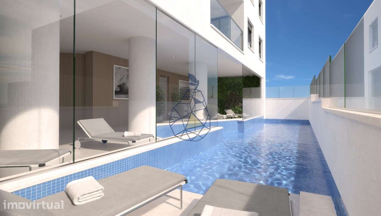 Apartamento Novo em Condomínio Fechado com 2 Quartos situado na Praia - Grande imagem: 2/60