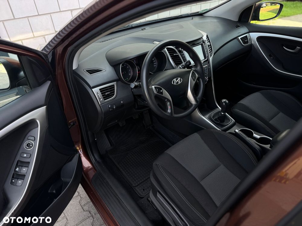 Hyundai i30 i30cw 1.4 Intro Edition - 7