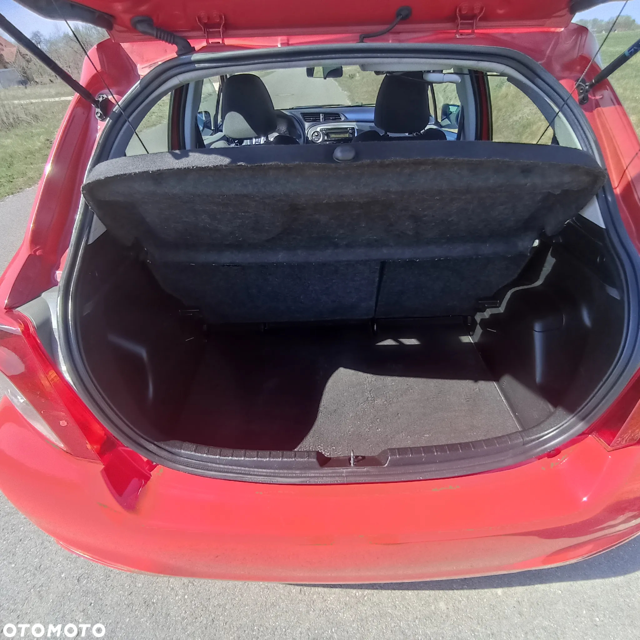Toyota Yaris 1.0 Premium - 18