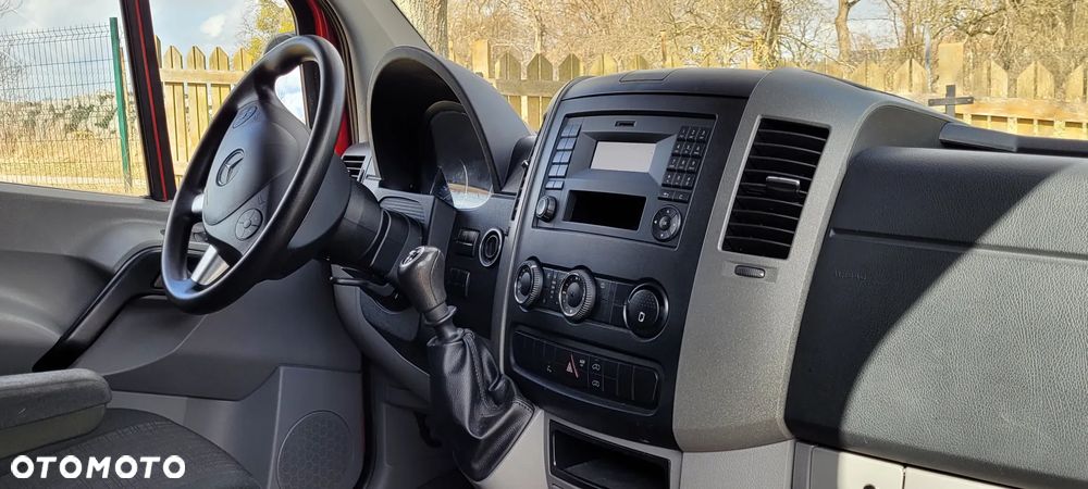Mercedes-Benz Sprinter - 28