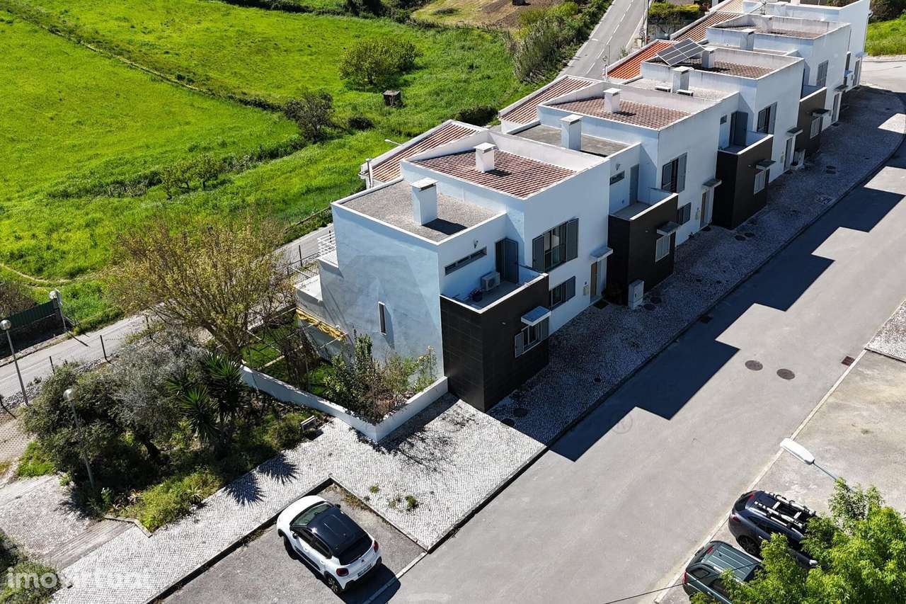 Moradia T5 em Á-dos-Bispos (Vila Franca de Xira) - Grande imagem: 3/45