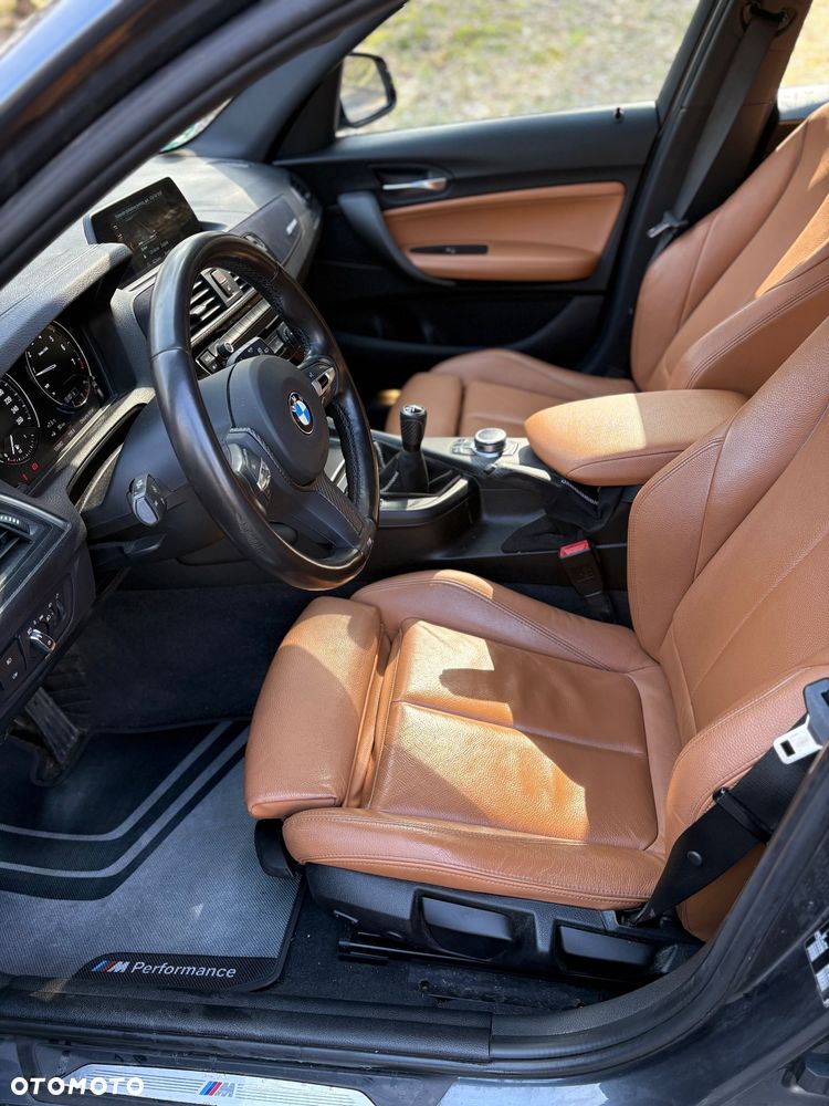 BMW Seria 1 120i M Sport Shadow - 12