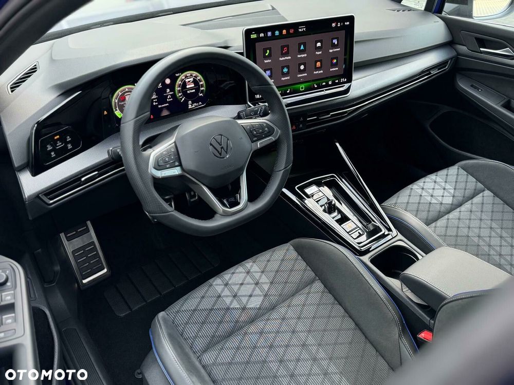 Volkswagen Golf - 9
