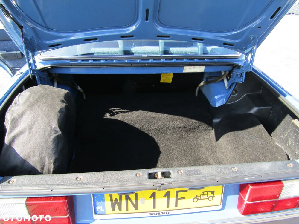 Volvo Seria 200 - 11