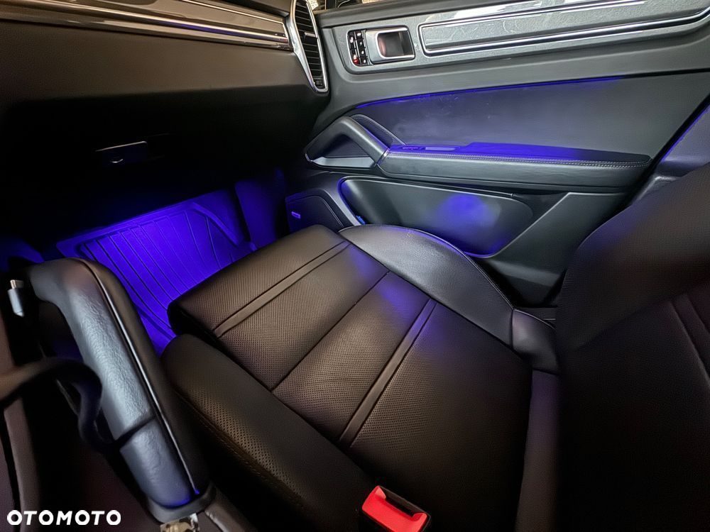 Porsche Cayenne GTS - 14