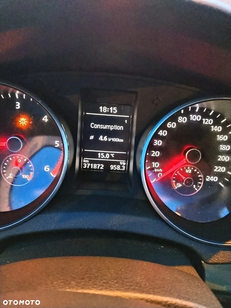 Volkswagen Golf - 10