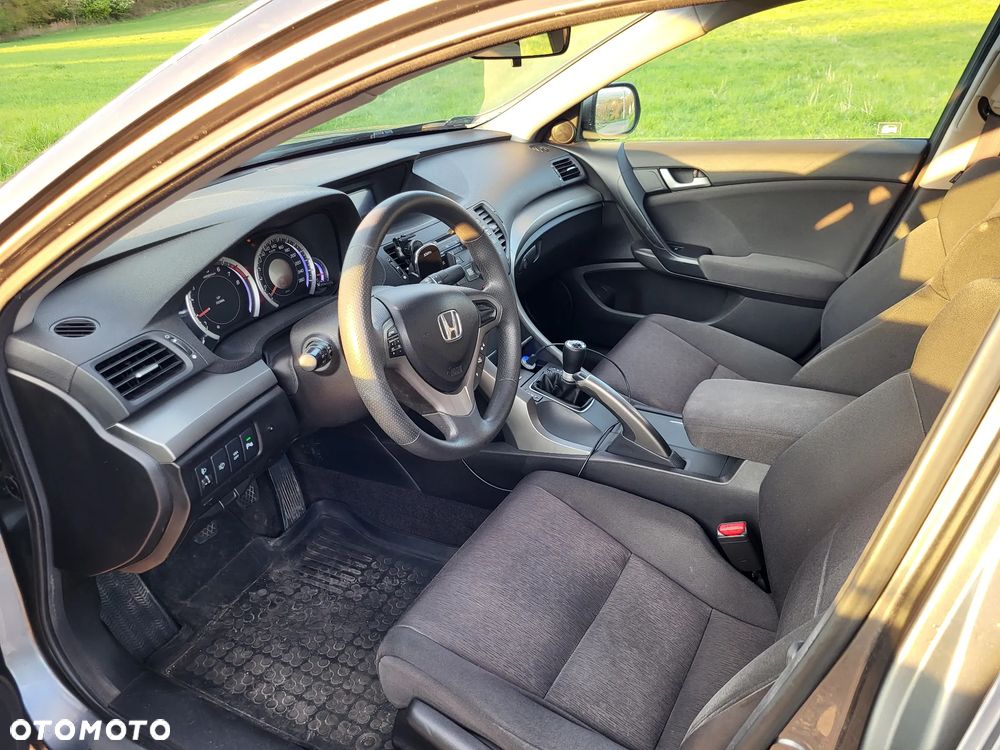 Honda Accord 2.0 Comfort - 8