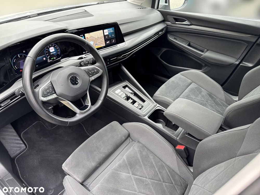 Volkswagen Golf VIII 1.4 TSI Plug-In Hybrid Style DSG - 10