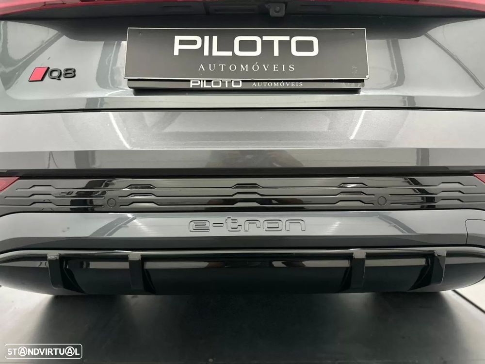 Audi Q8 e-Tron Sportback 50 quattro S line - 12