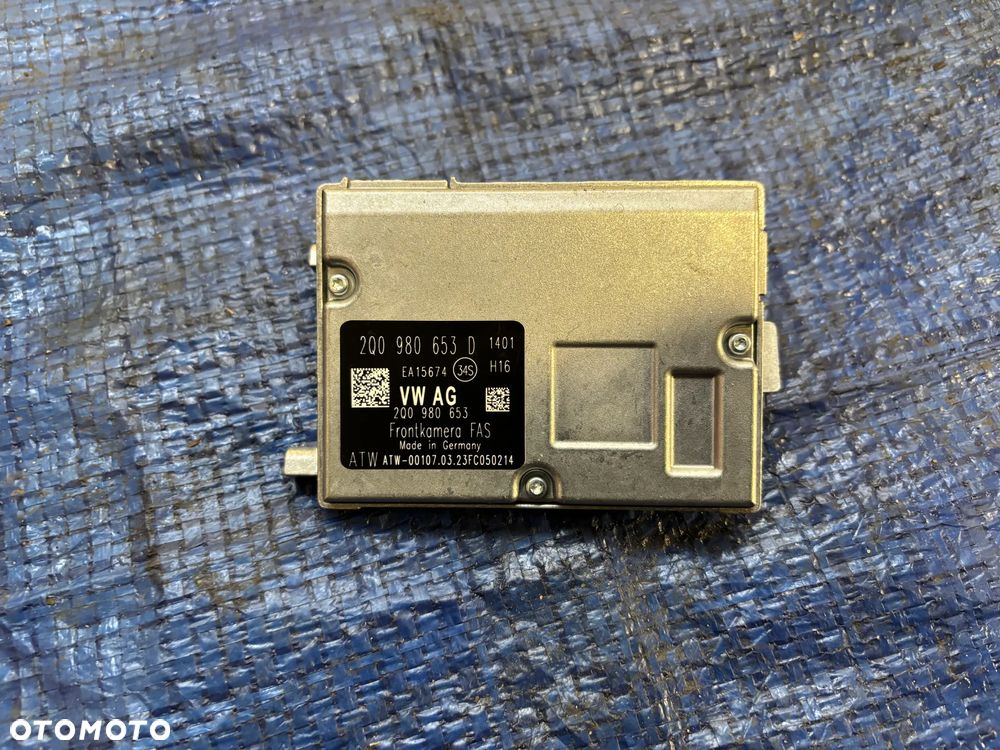 Vw Skoda Audi kamera asystent pasa ruchu 2Q0980653D - 3