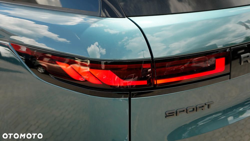 Land Rover Range Rover Sport D300 Dynamic HSE - 11