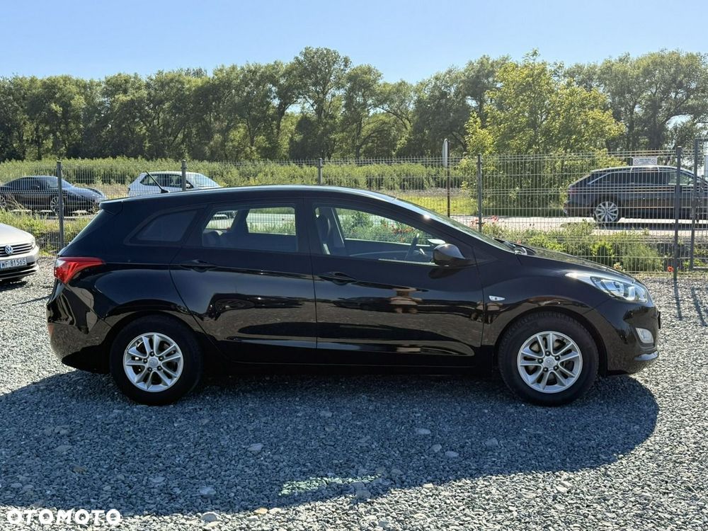 Hyundai i30 1.4 Fifa World Cup Edition - 10