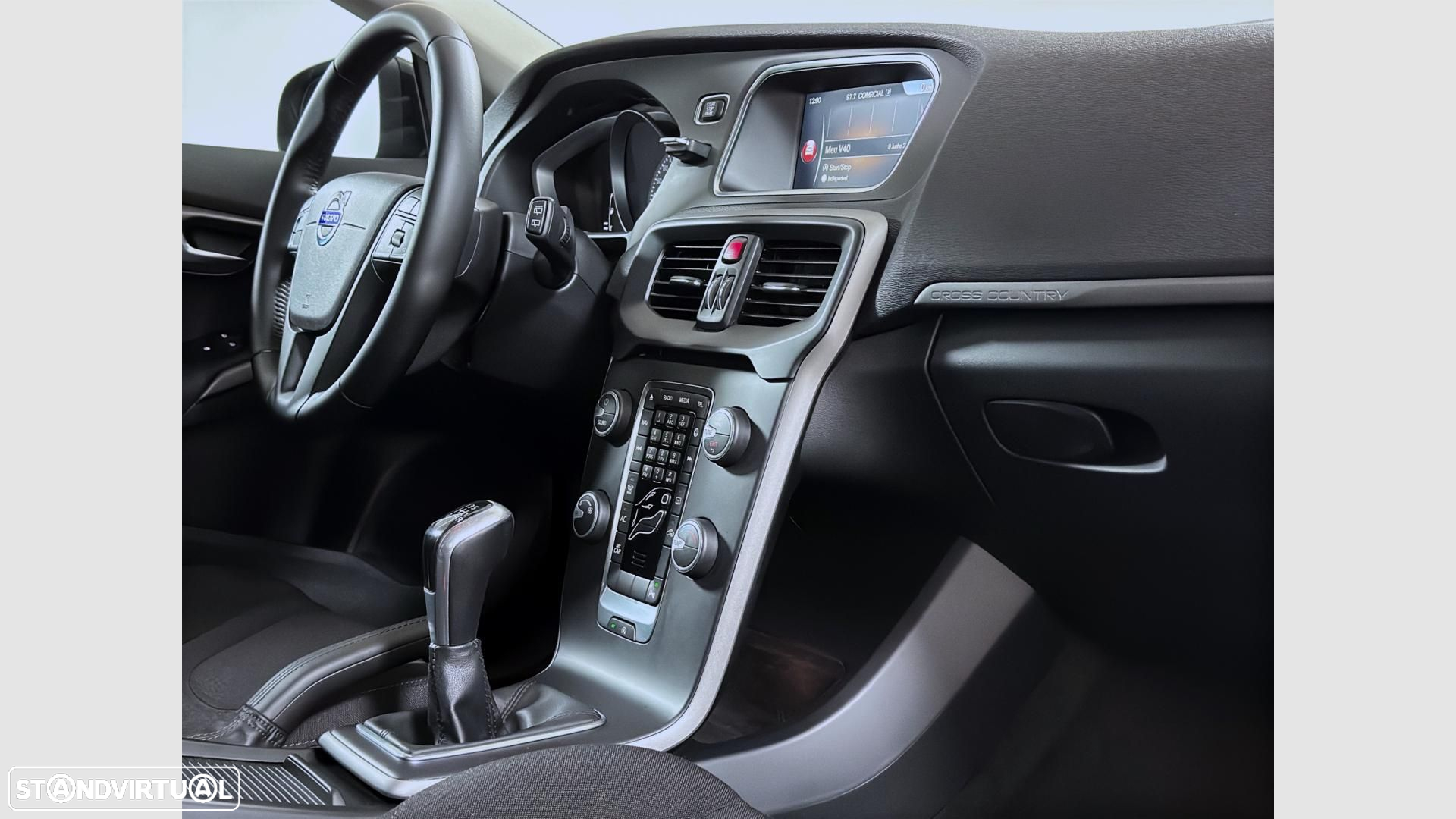 Volvo V40 Cross Country 2.0 D2 Momentum - 25